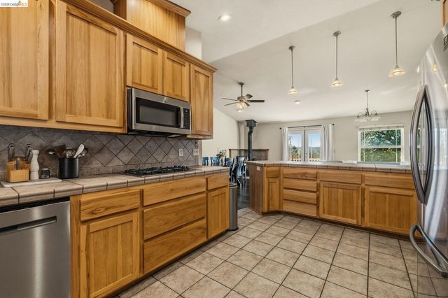 19095 North Dr, Jamestown, CA 95327