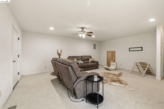 19095 North Dr, Jamestown, CA 95327