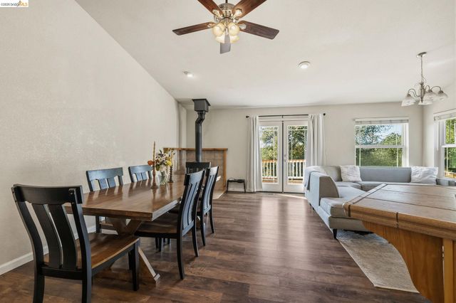 19095 North Dr, Jamestown, CA 95327