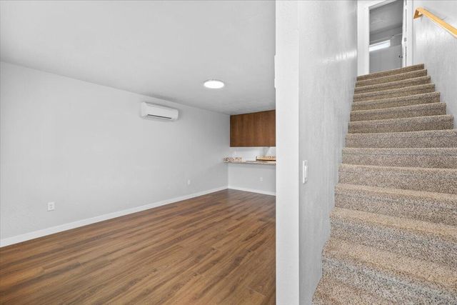 610 N Main Street APT 5A, Phoenix, OR 97535