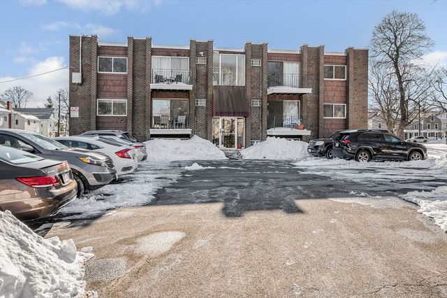 37 South St 10, Medford, MA 02155