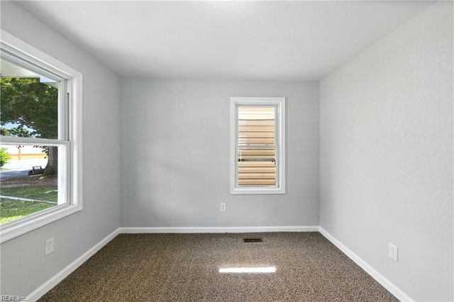 1322 Hoover AVE, Chesapeake, VA 23324