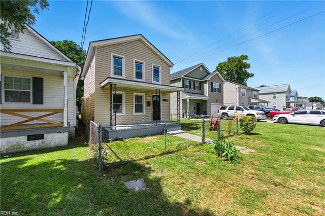 1322 Hoover AVE, Chesapeake, VA 23324