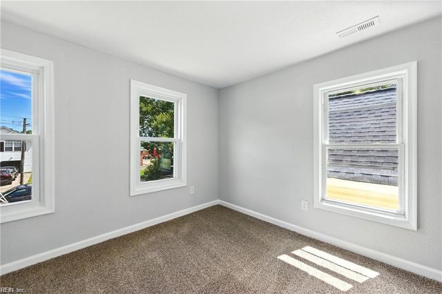 1322 Hoover AVE, Chesapeake, VA 23324