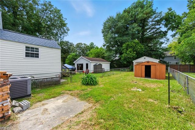 1322 Hoover AVE, Chesapeake, VA 23324