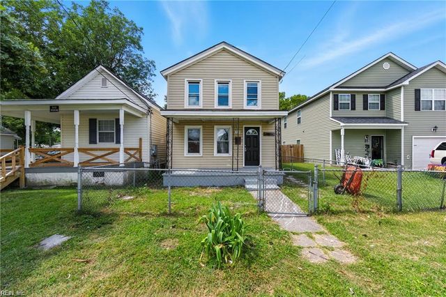 1322 Hoover AVE, Chesapeake, VA 23324