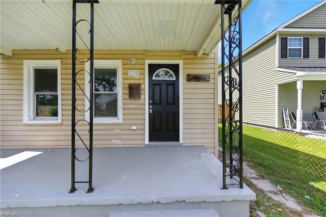 1322 Hoover AVE, Chesapeake, VA 23324