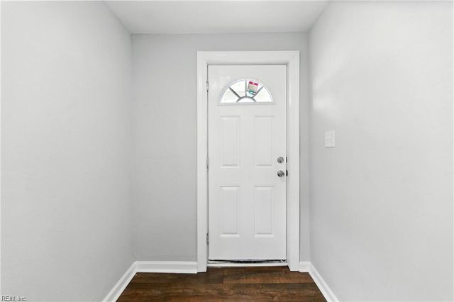 1322 Hoover AVE, Chesapeake, VA 23324