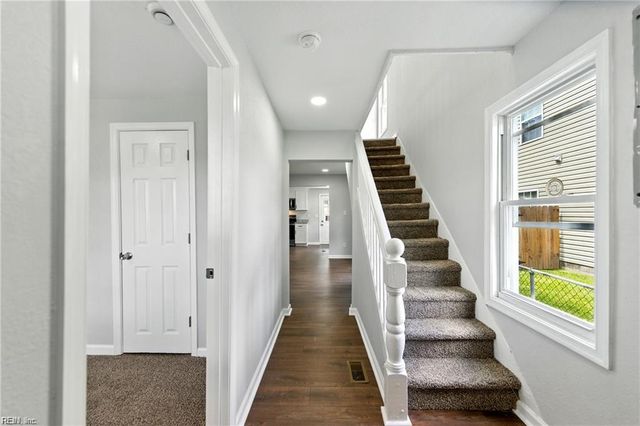 1322 Hoover AVE, Chesapeake, VA 23324