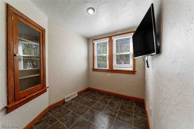 3598 Cedarbrook Road, University Heights, OH 44118