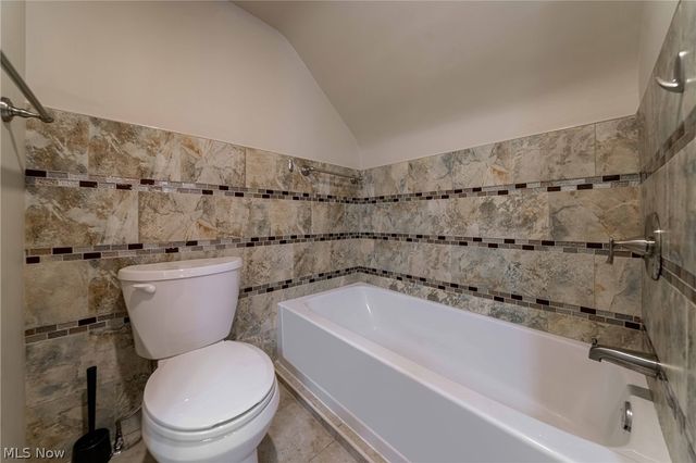 3598 Cedarbrook Road, University Heights, OH 44118