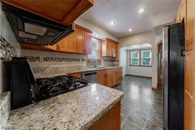 3598 Cedarbrook Road, University Heights, OH 44118