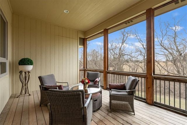 9896 Saddletop Street, Lenexa, KS 66227