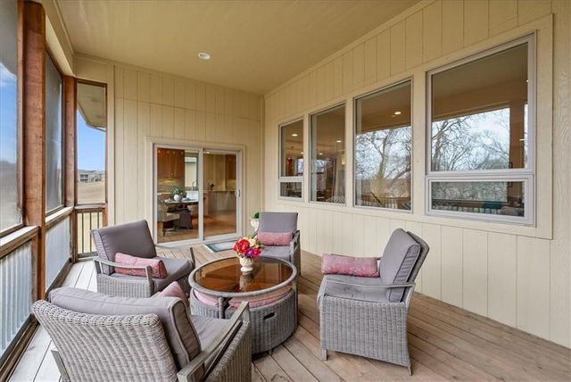 9896 Saddletop Street, Lenexa, KS 66227