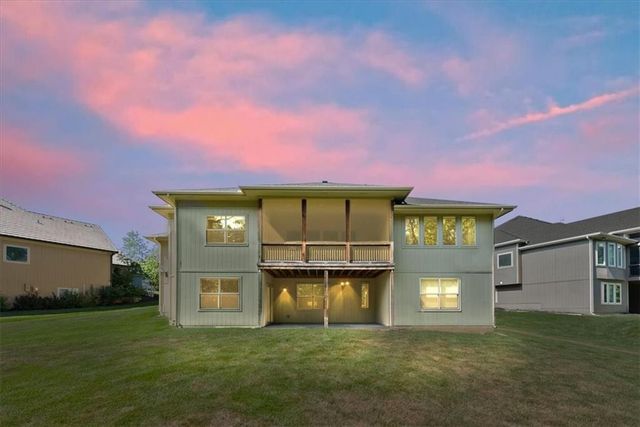 9896 Saddletop Street, Lenexa, KS 66227