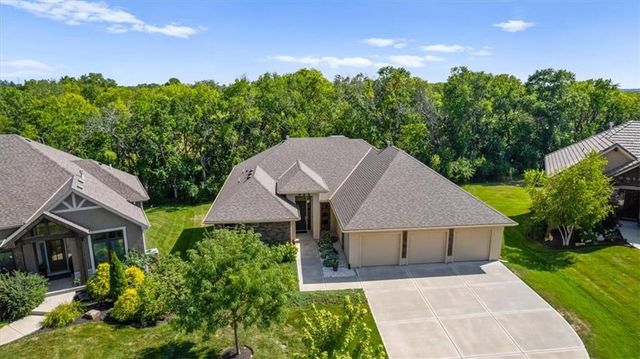 9896 Saddletop Street, Lenexa, KS 66227