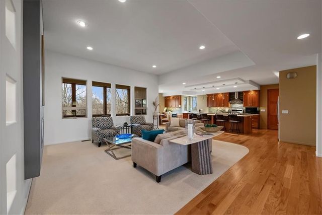 9896 Saddletop Street, Lenexa, KS 66227