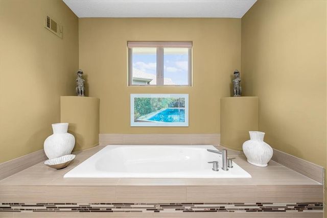 9896 Saddletop Street, Lenexa, KS 66227