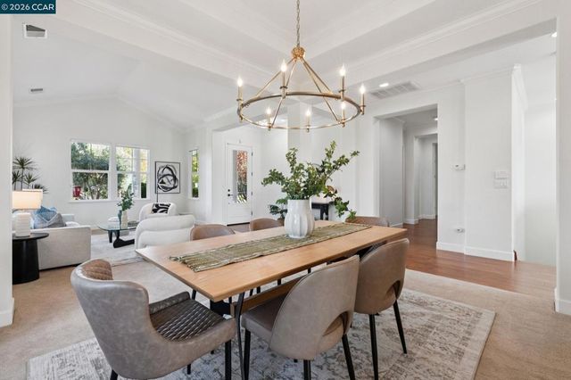 4360 Kingswood Dr, Concord, CA 94518