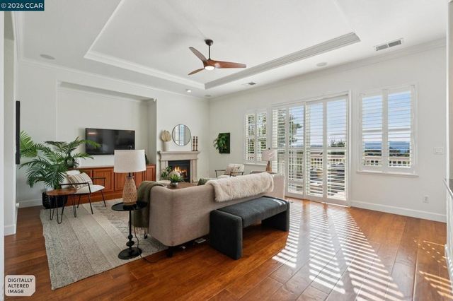 4360 Kingswood Dr, Concord, CA 94518