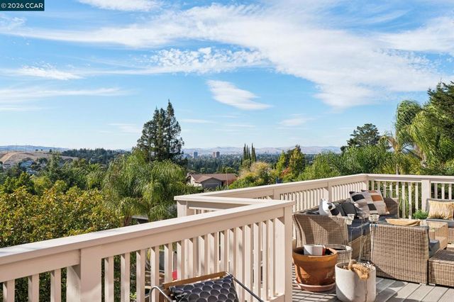 4360 Kingswood Dr, Concord, CA 94518