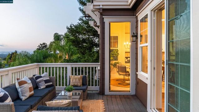 4360 Kingswood Dr, Concord, CA 94518