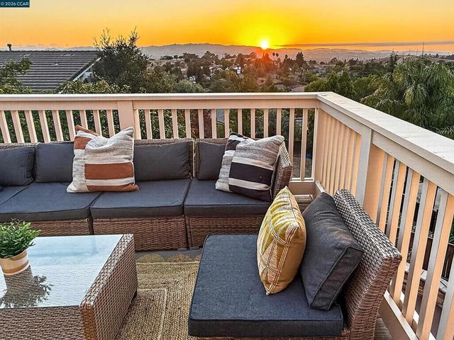 4360 Kingswood Dr, Concord, CA 94518