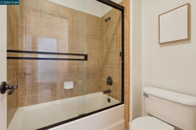 4360 Kingswood Dr, Concord, CA 94518