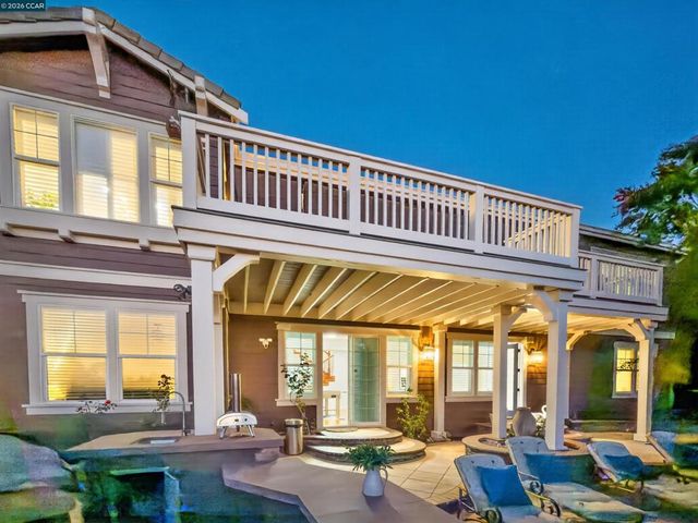 4360 Kingswood Dr, Concord, CA 94518