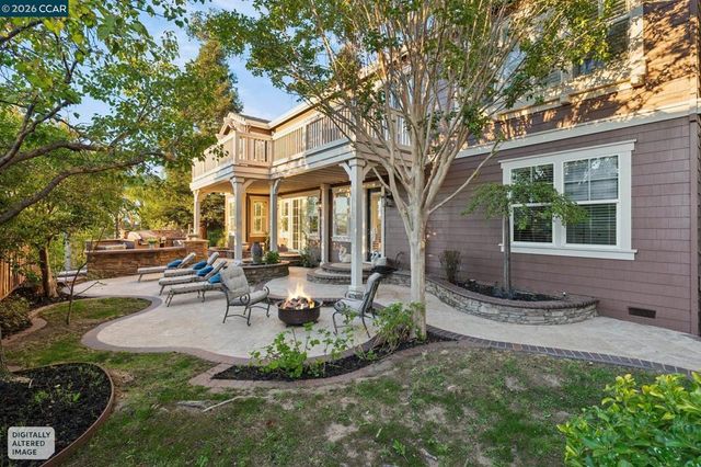 4360 Kingswood Dr, Concord, CA 94518