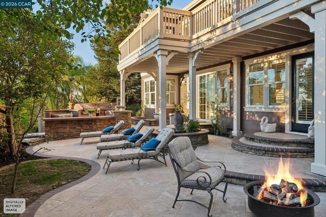 4360 Kingswood Dr, Concord, CA 94518