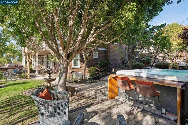 4360 Kingswood Dr, Concord, CA 94518