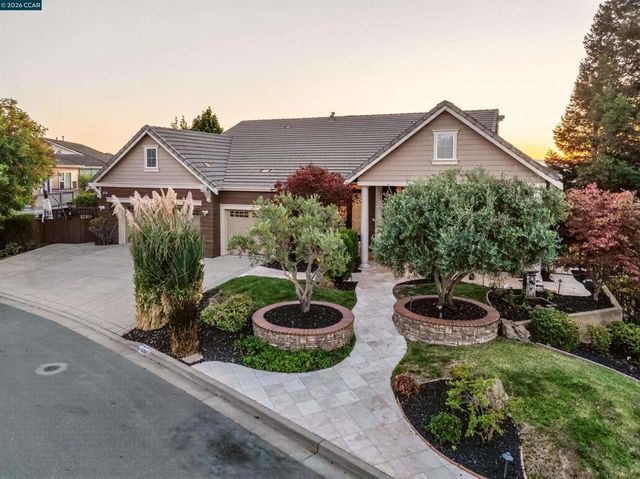 4360 Kingswood Dr, Concord, CA 94518