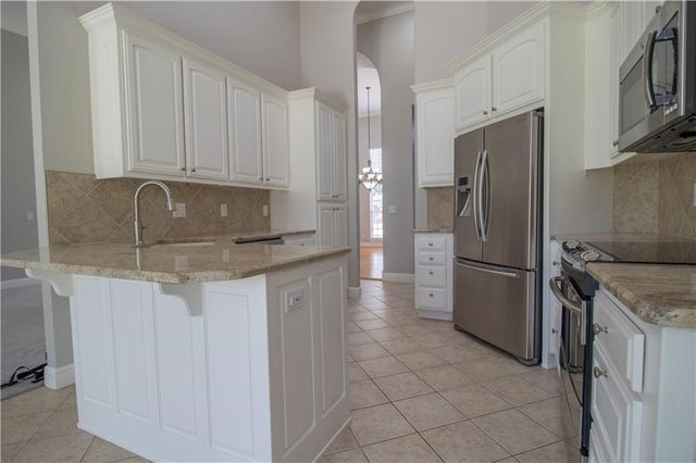 5607 S 43rd Street, Rogers, AR 72758