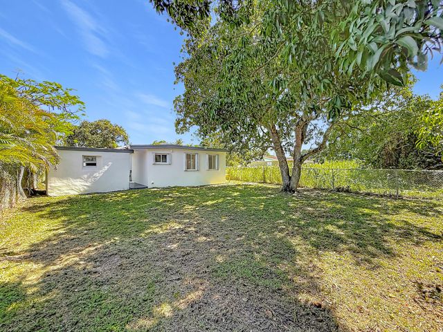 10235 SW 177th Street, Miami, FL 33157