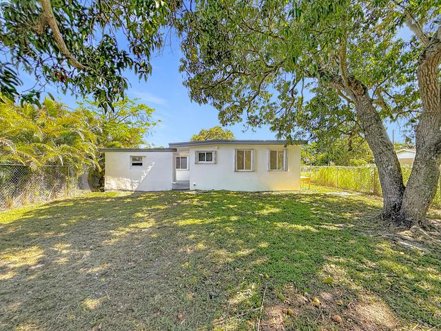 10235 SW 177th Street, Miami, FL 33157