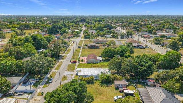 10235 SW 177th Street, Miami, FL 33157