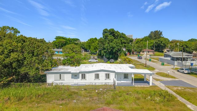 10235 SW 177th Street, Miami, FL 33157