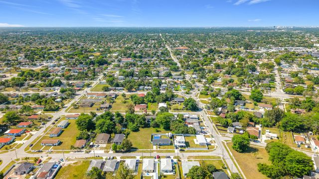 10235 SW 177th Street, Miami, FL 33157