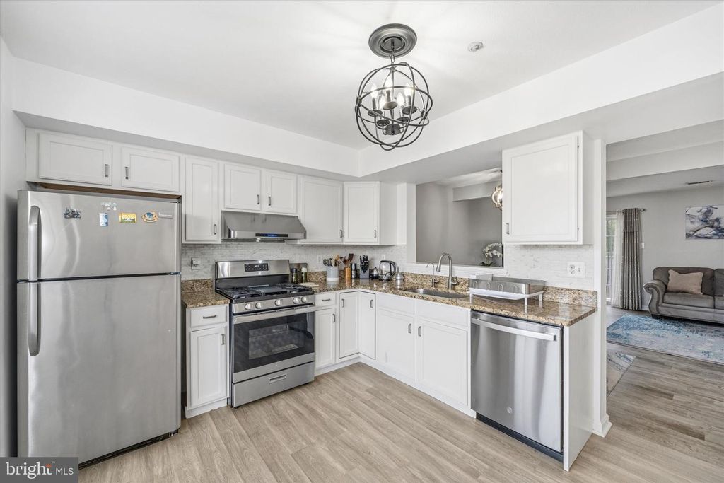 Image 10 of property listing at 5646 JOSEPH CT, New Market, MD 21774