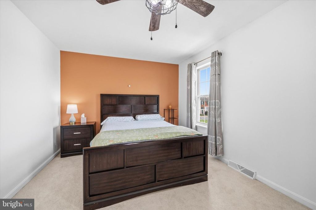 Image 18 of property listing at 5646 JOSEPH CT, New Market, MD 21774