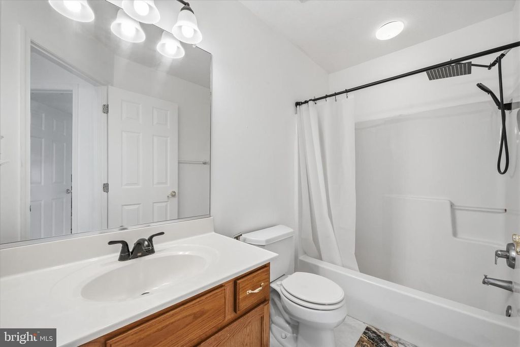 Image 25 of property listing at 5646 JOSEPH CT, New Market, MD 21774