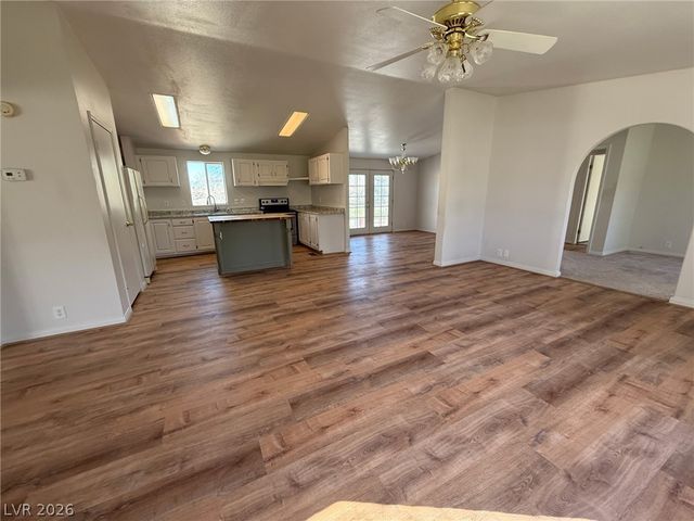 4410 East Cheyenne Way, Pahrump, NV 89061