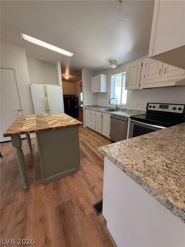 4410 East Cheyenne Way, Pahrump, NV 89061