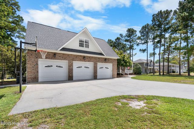 1134 N Shore Drive, Southport, NC 28461