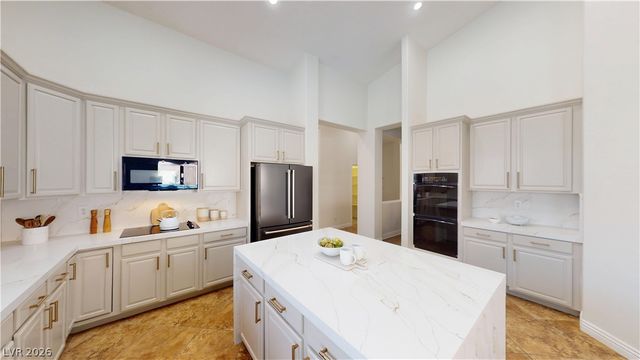 948 Sugar Springs Drive, Las Vegas, NV 89110