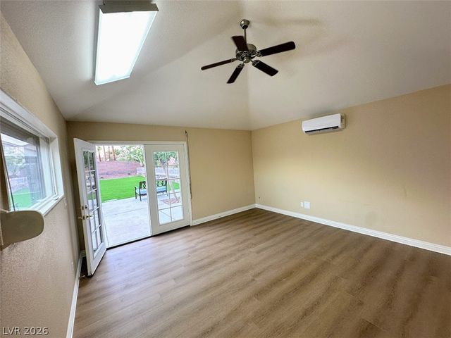 948 Sugar Springs Drive, Las Vegas, NV 89110