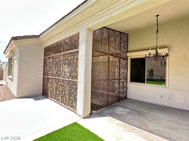 948 Sugar Springs Drive, Las Vegas, NV 89110