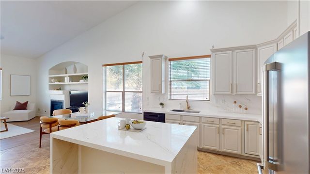 948 Sugar Springs Drive, Las Vegas, NV 89110