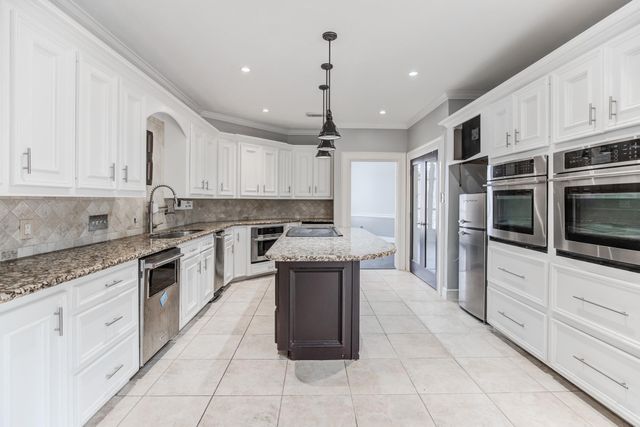 11618 Snowmass Drive, Houston, TX 77070